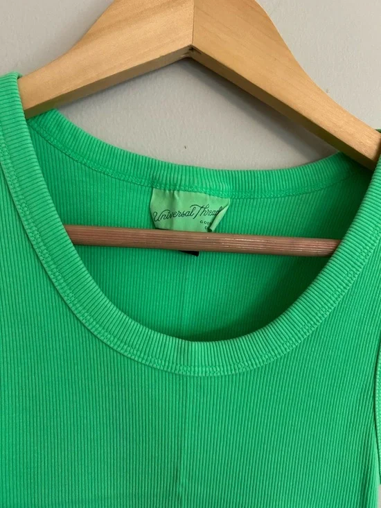 Universal Thread Bright Green Ribbed Tank - Picture 2 of 10
